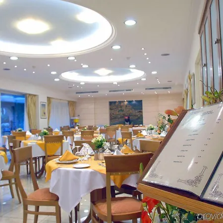 Palmyra Hotel Athens